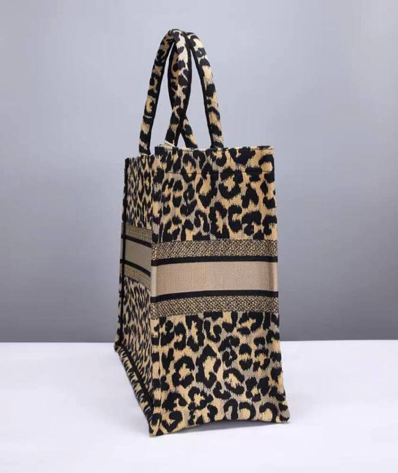 LARGE DIOR BOOK TOTE