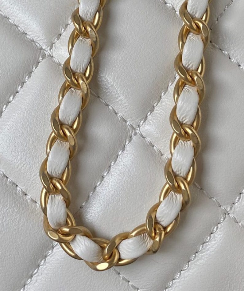 CHANEL 24C