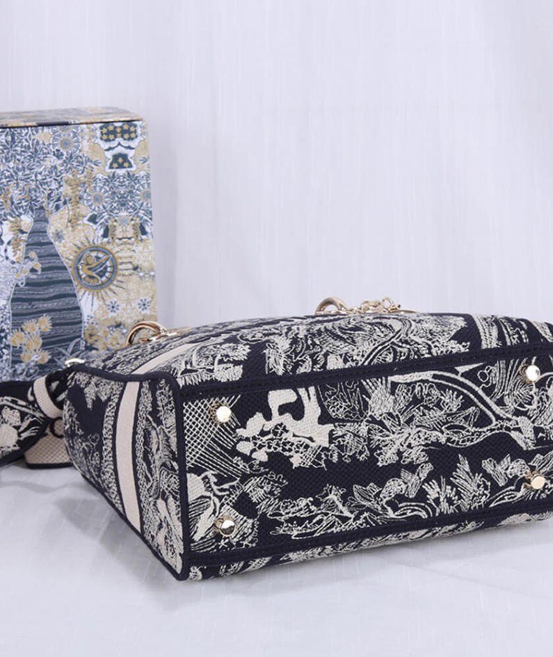 MEDIUM LADY D-LITE BAG