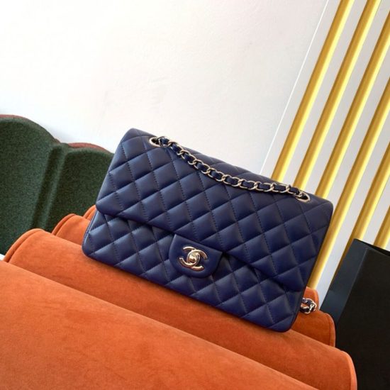CHANEL CLASSIC 11.12 HANDBAG(high-end grade)