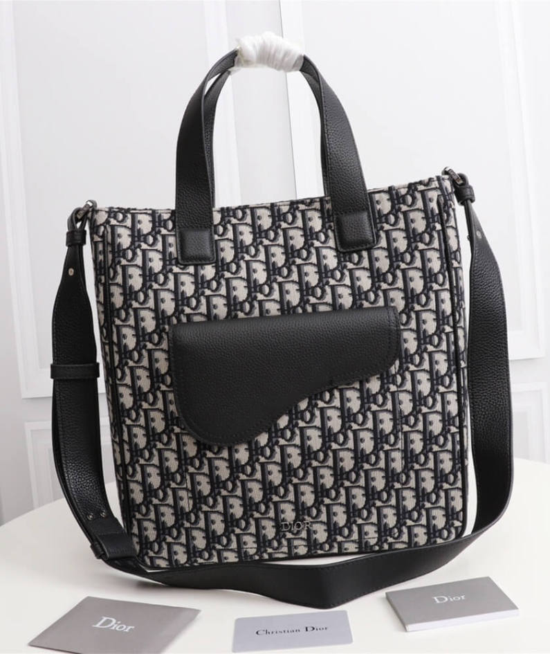 SADDLE TOTE BAG WITH SHOULDER STRAP