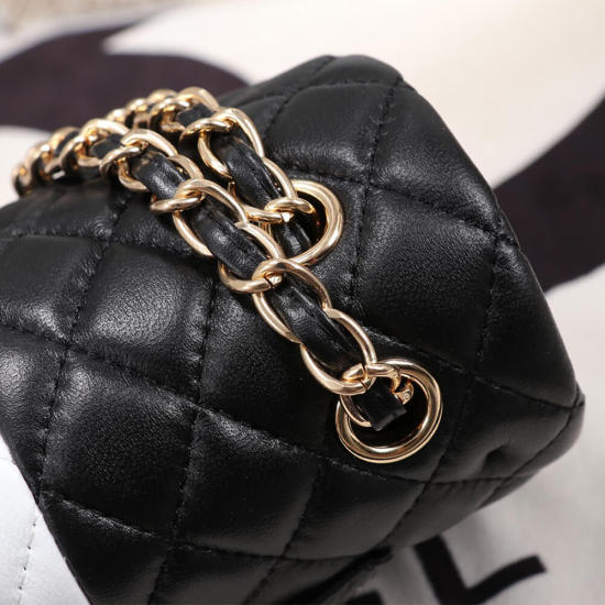 CHANEL CLASSIC HANDBAG CHANEL CLASSIC HANDBAG
