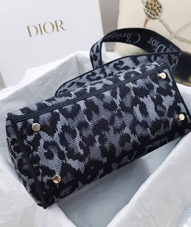 DIOR MEDIUM LADY D-LITE BAG