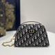 30 MONTAIGNE MEDIUM D-ARCH MINI BAG