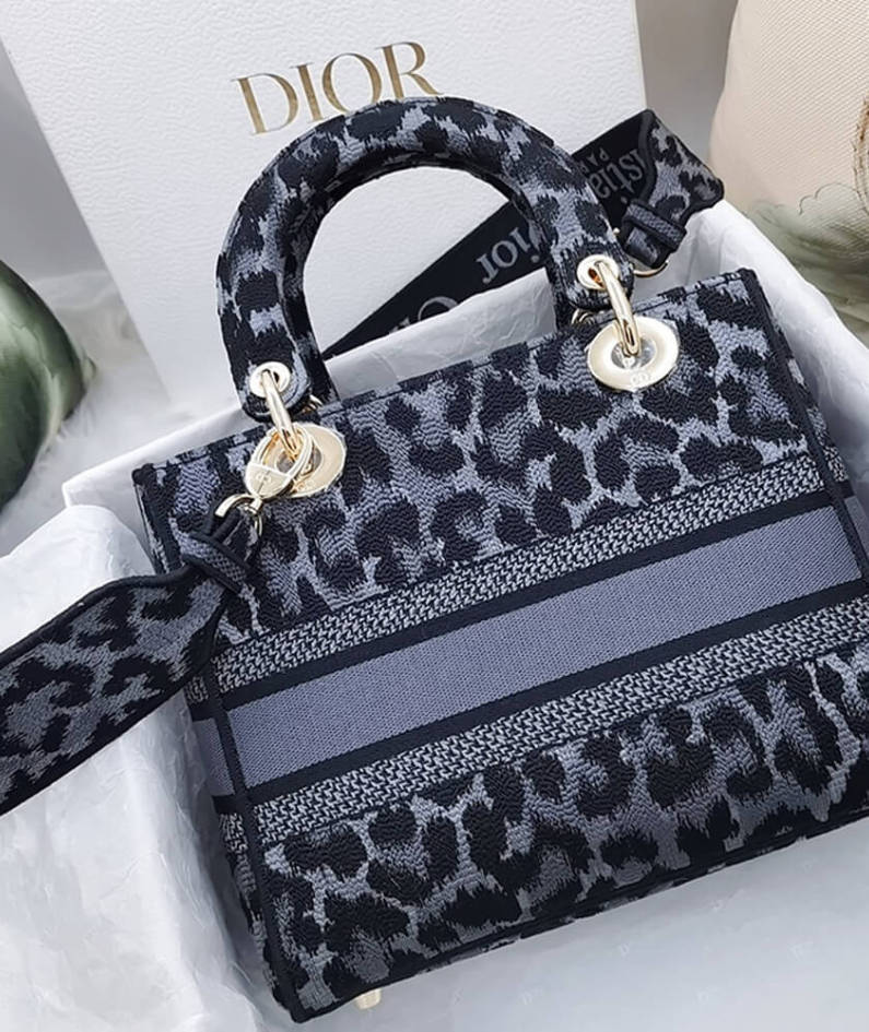DIOR MEDIUM LADY D-LITE BAG