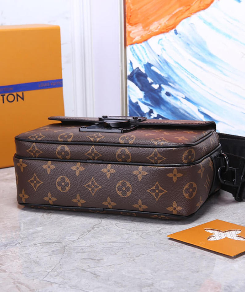 LV S LOCK MESSENGER