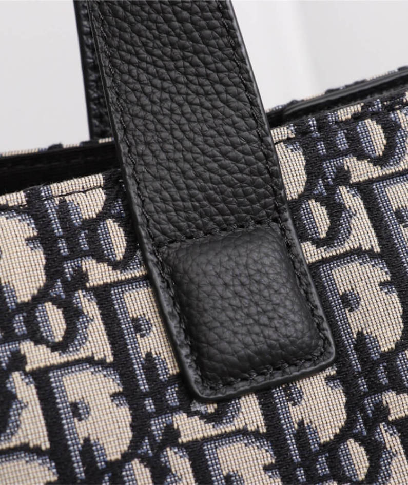 SADDLE TOTE BAG WITH SHOULDER STRAP