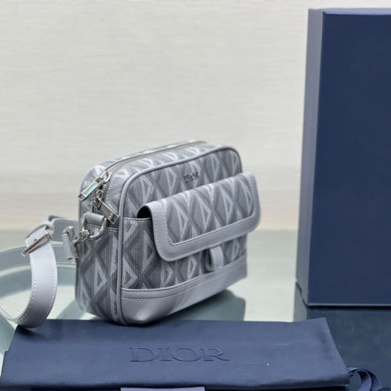 DIOR HIT THE ROAD MESSENGER POUCH
