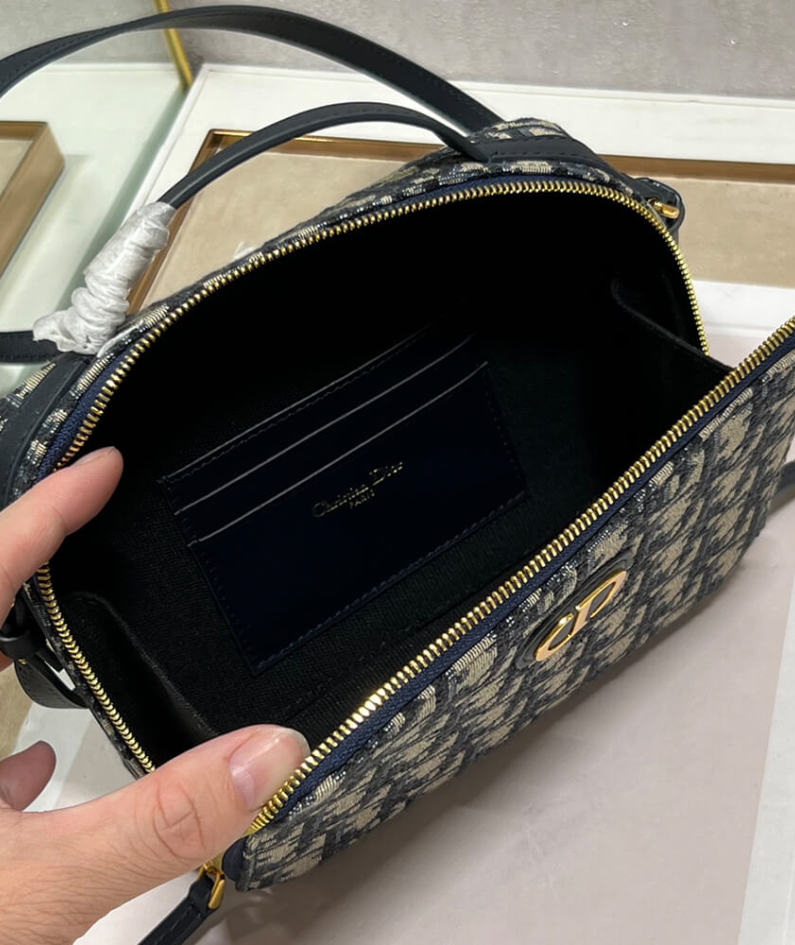 30 MONTAIGNE BOX BAG