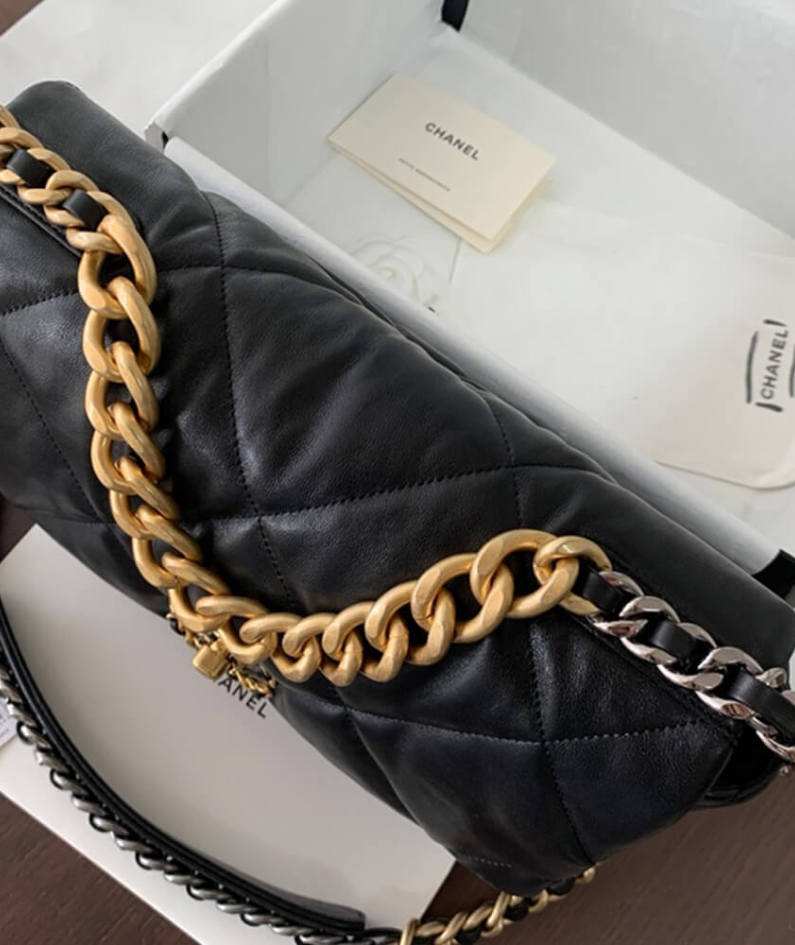 CHANEL 19 Large Handbag