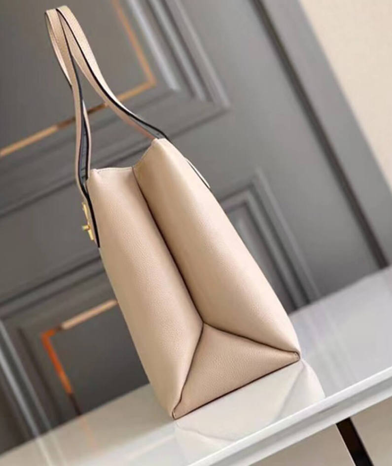 Louis Vuitton Lockme Shopper Bag