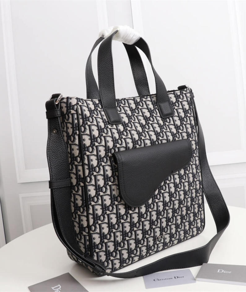 SADDLE TOTE BAG WITH SHOULDER STRAP