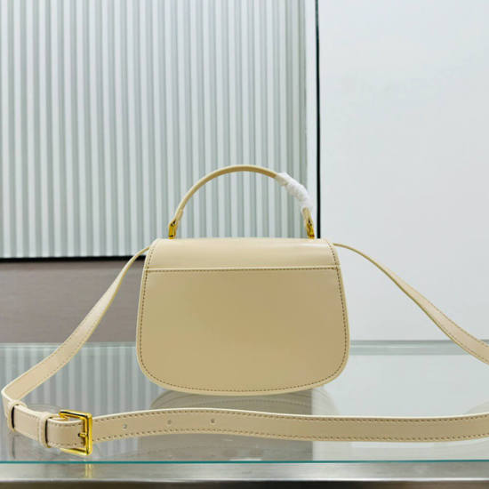 Medium 30 Montaigne Avenue Top Handle Bag