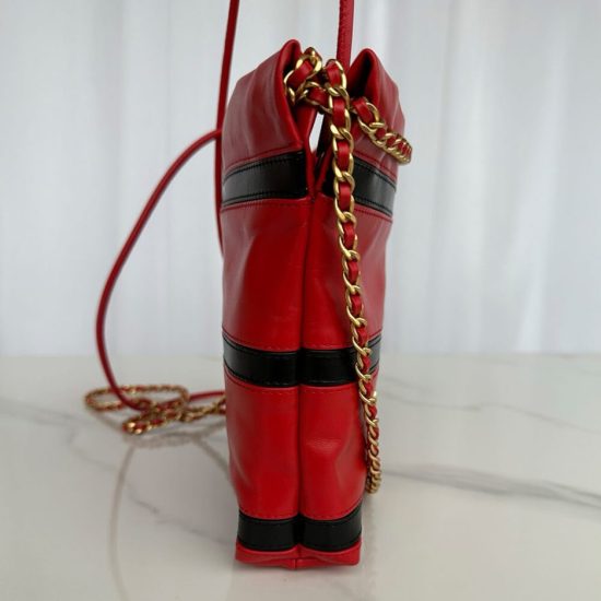 CHANEL 22 MINI HANDBAG