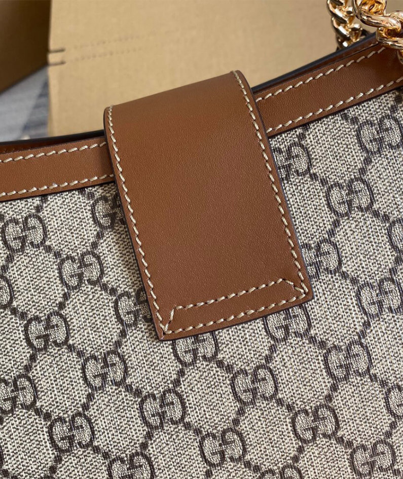 Padlock medium GG shoulder bag