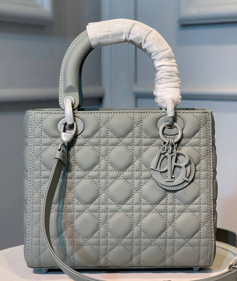 DIOR MEDIUM LADY DIOR BAG