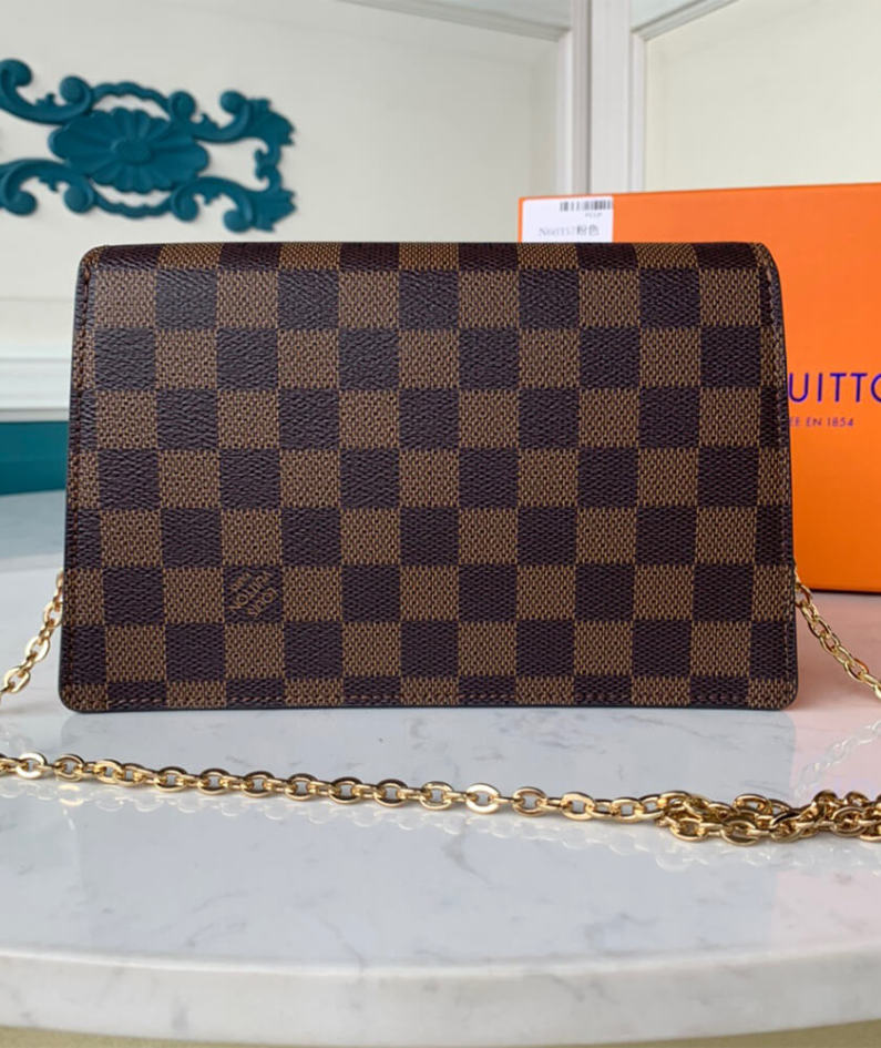 Louis Vuitton CROISETTE CHAIN WALLET