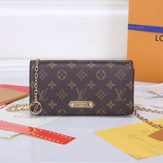 LV Wallet On Chain Lily LV Wallet On Chain Lily