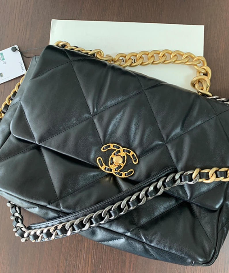 CHANEL 19 Large Handbag