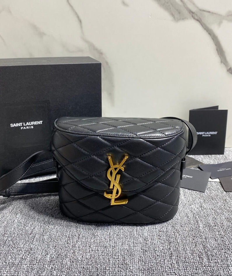JUNE BOX BAG IN QUILTED LAMBSKIN