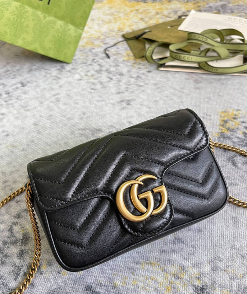 GG Marmont matelasse leather super mini bag