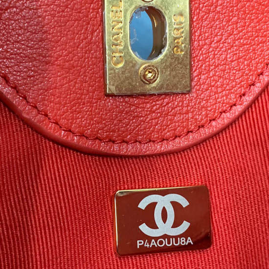 CHANEL HOBO HANDBAG CHANEL HOBO HANDBAG