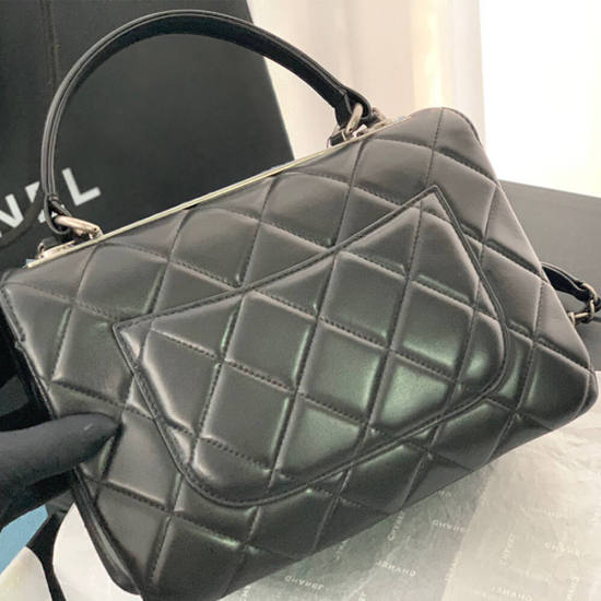 CHANEL FLAP BAG WITH TOP HANDLE CHANEL FLAP BAG WITH TOP HANDLE