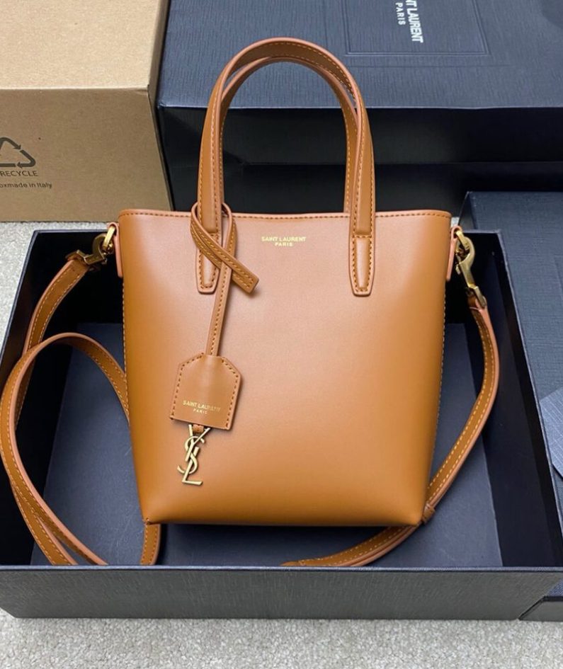 MINI TOY SHOPPING SAINT LAURENT IN BOX LEATHER