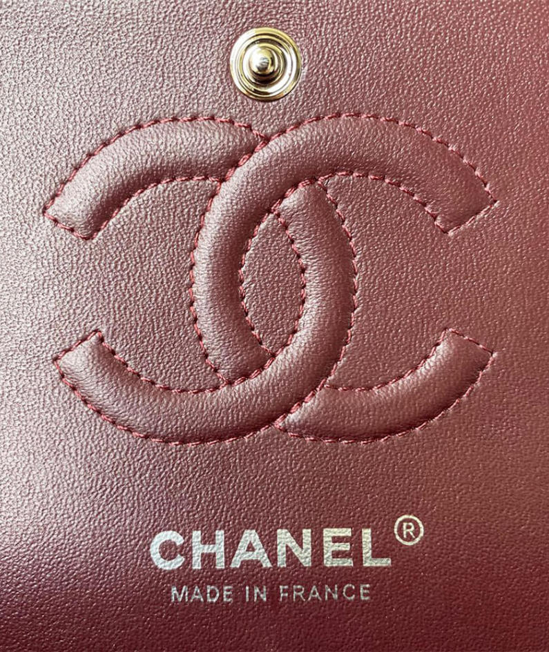 SMALL CLASSIC HANDBAG