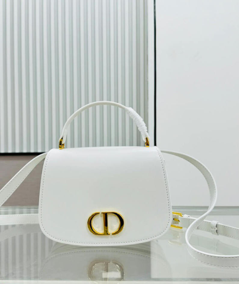 Medium 30 Montaigne Avenue Top Handle Bag