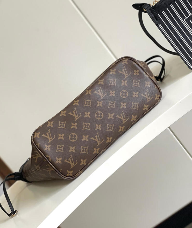 LV Neverfull Inside Out MM