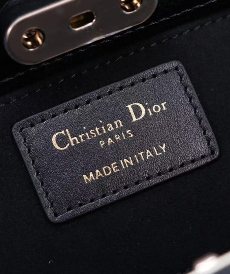 MEDIUM DIOR KEY BAG
