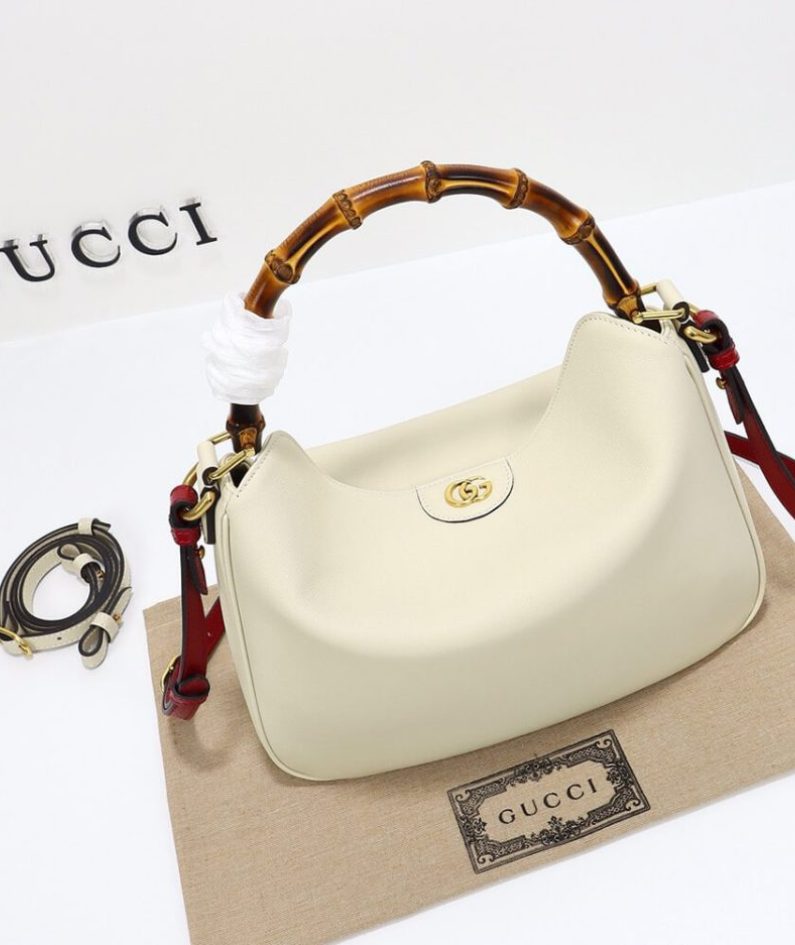 GUCCI DIANA MEDIUM SHOULDER BAG
