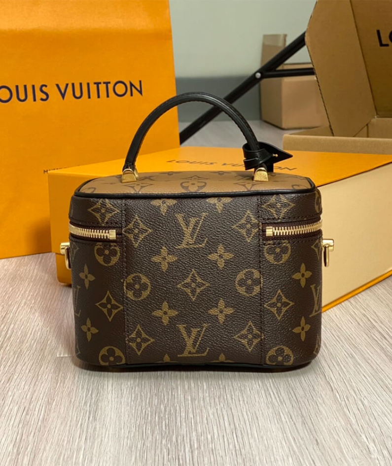 VANITY PM