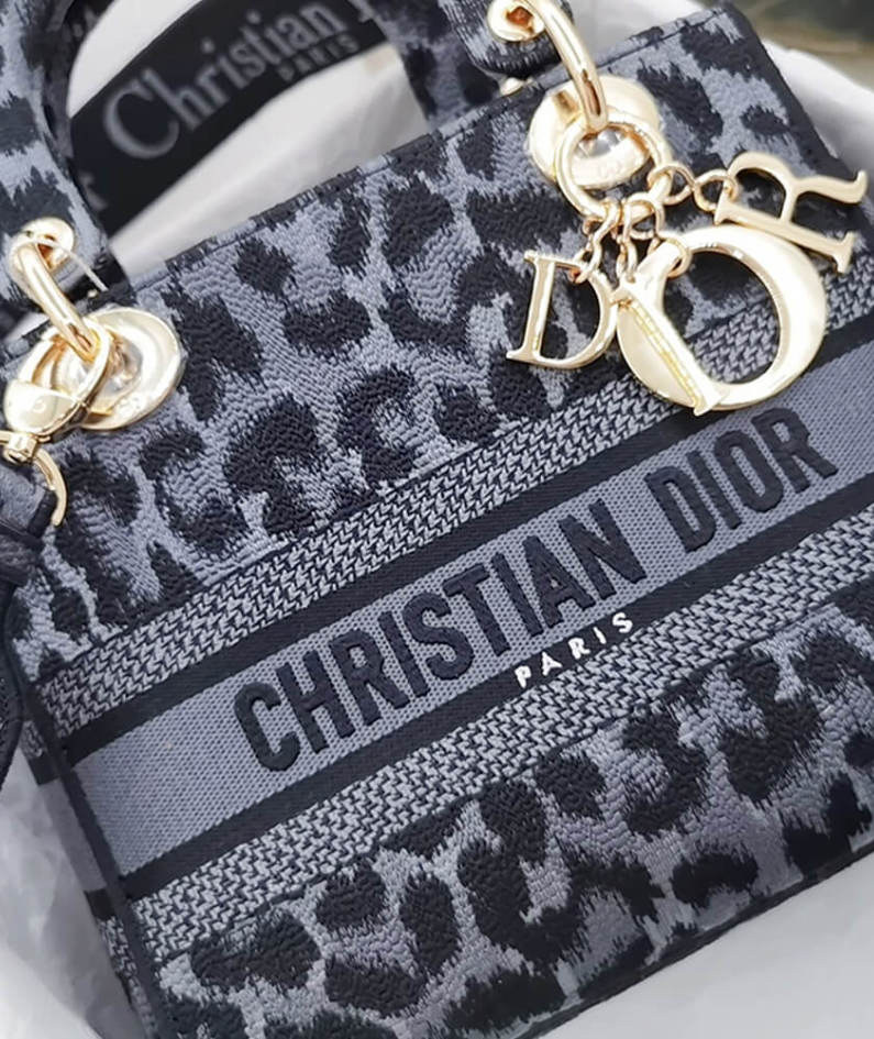 DIOR MEDIUM LADY D-LITE BAG