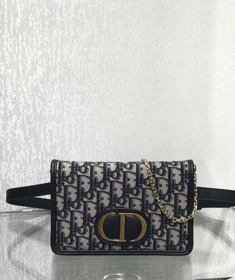2-IN-1 30 MONTAIGNE POUCH