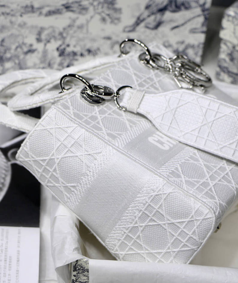 DIOR MEDIUM LADY D-LITE BAG