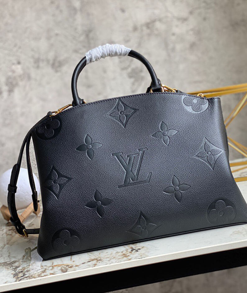 Louis Vuitton GRAND PALAIS