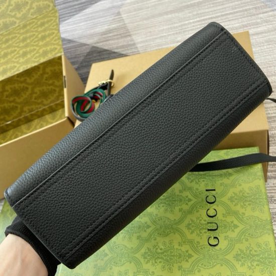 GUCCI DIANA MEDIUM SHOULDER BAG