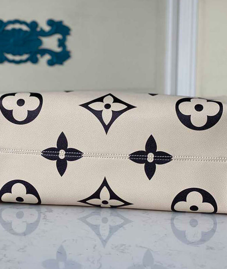 Louis Vuitton CRAFTY ONTHEGO GM
