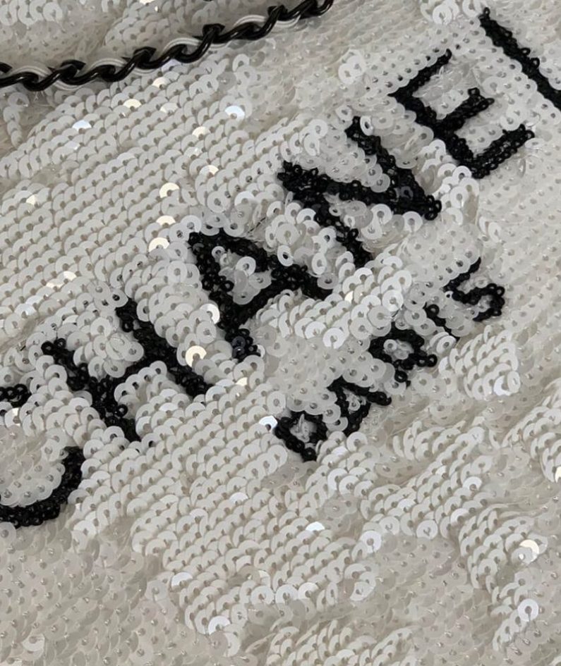 CHANEL SHOPPING BAG