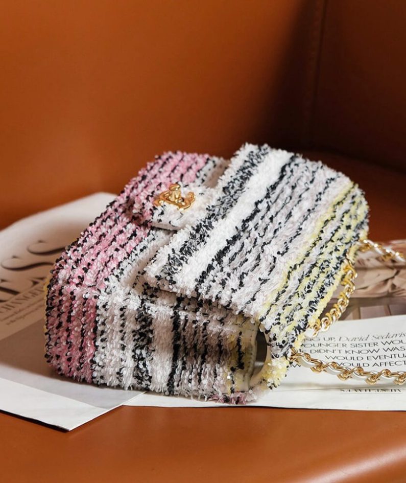CHANEL SMALL FLAP BAG