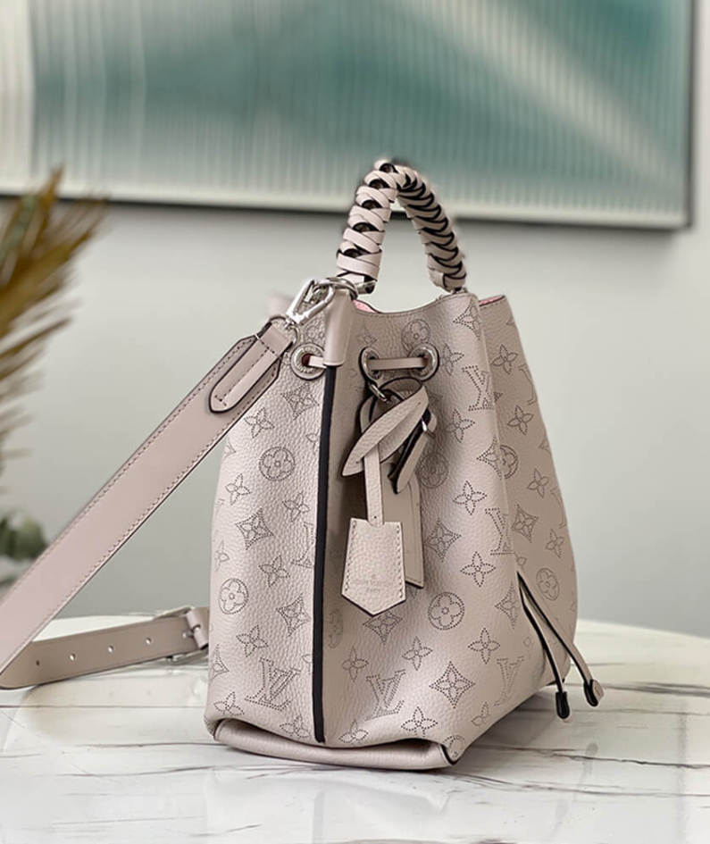 LV MURIA BAG