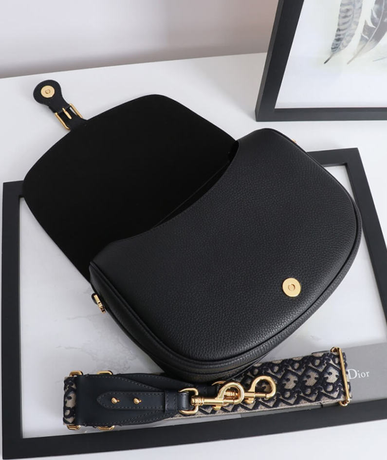 LARGE DIOR BOBBY BAG