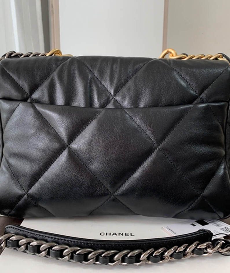 CHANEL 19 Large Handbag