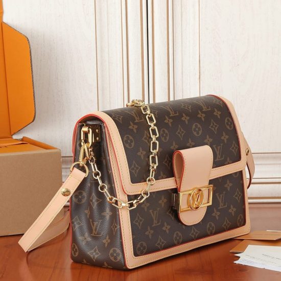 LV Dauphine Soft MM LV Dauphine Soft MM