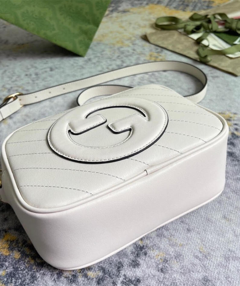 Gucci Blondie small shoulder bag