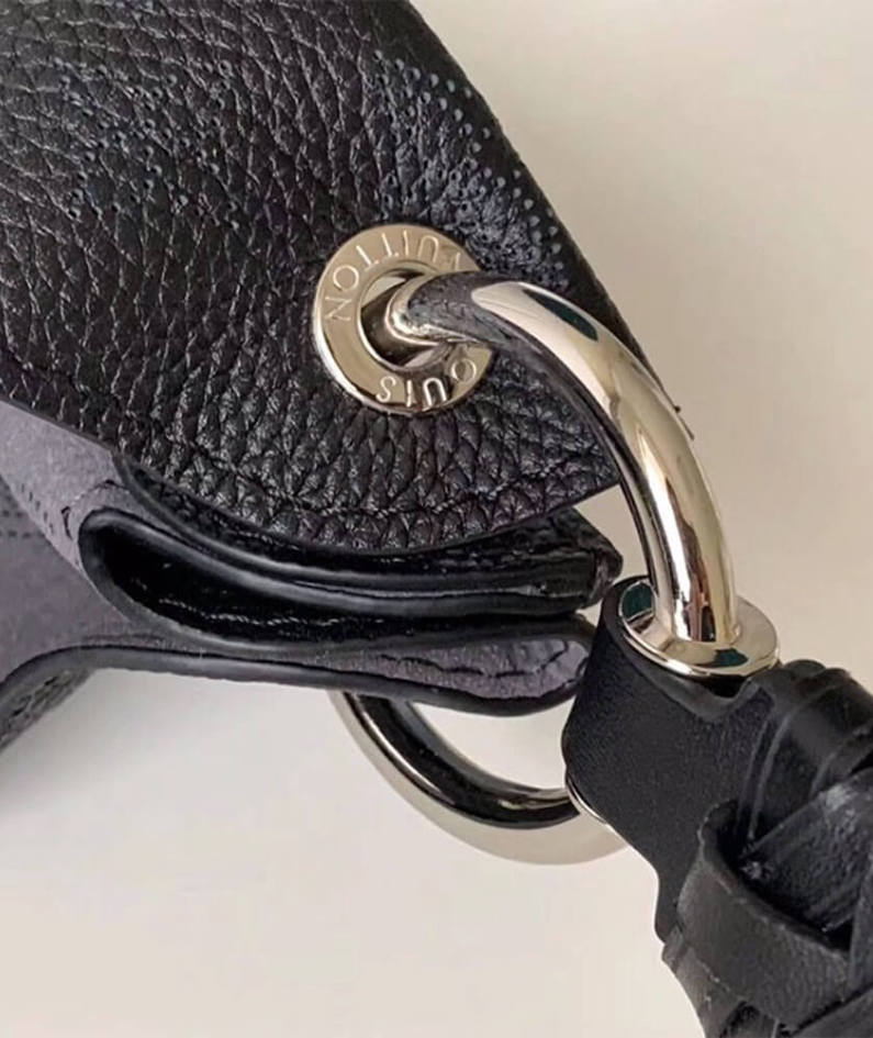 Louis Vuitton CARMEL