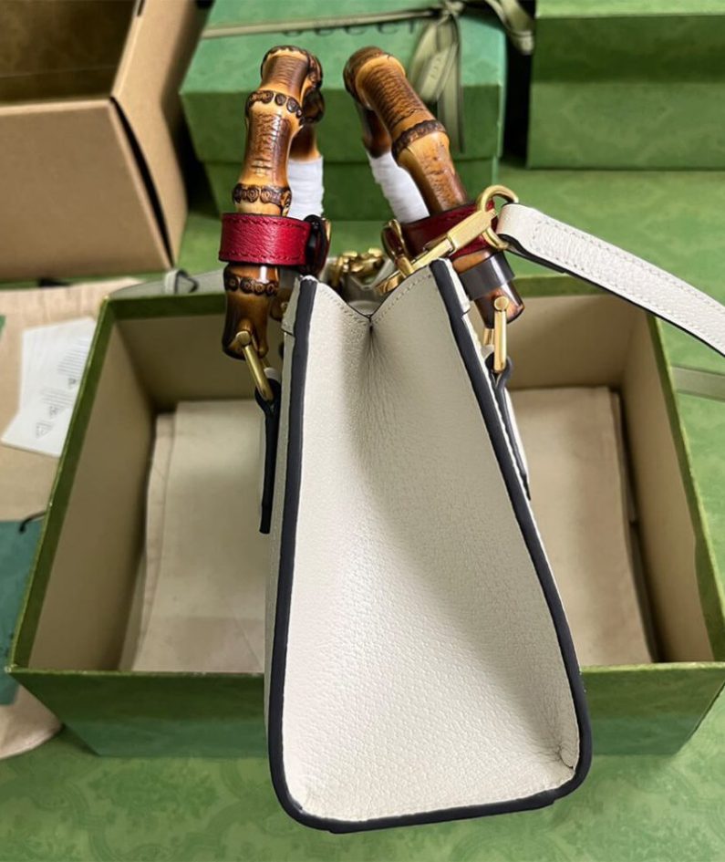 GUCCI DIANA SMALL SHOULDER BAG