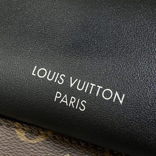 LV CarryAll MM LV CarryAll MM